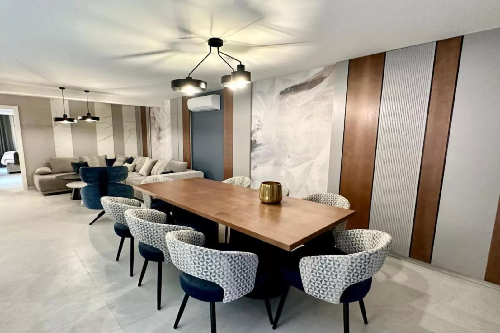 Leonarda Waterfront Residences-Two-Bedroom Apartment with private pool (The Bayfront One) -S5