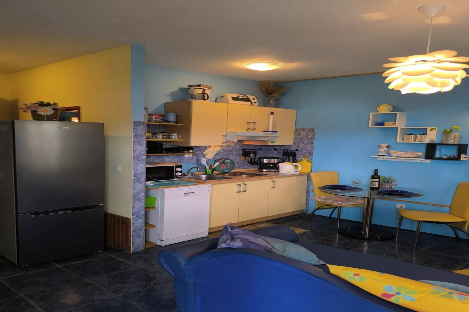 Cozy Apartments Žute, island of Korčula-One-Bedroom Apartment With Terrace And Sea View  (A2)