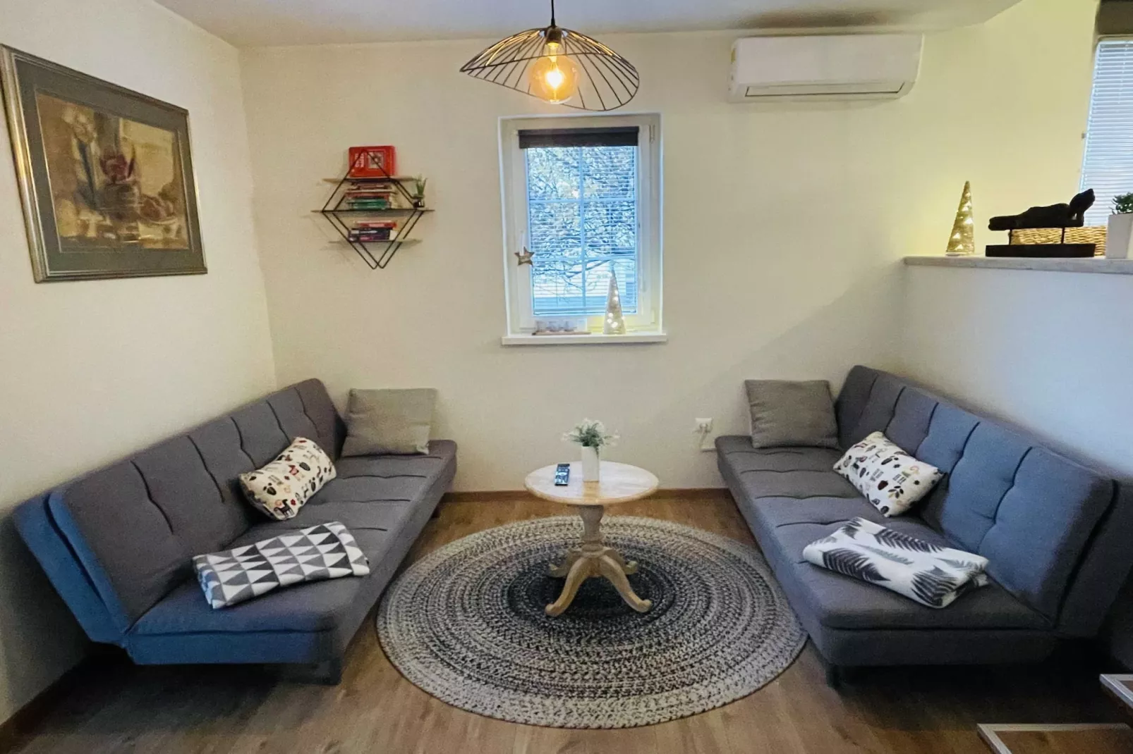 Rustic and Radiant Retreat Apartments with Terrace - Classic One Bedroom Apartment with Terrace (owner app 12)