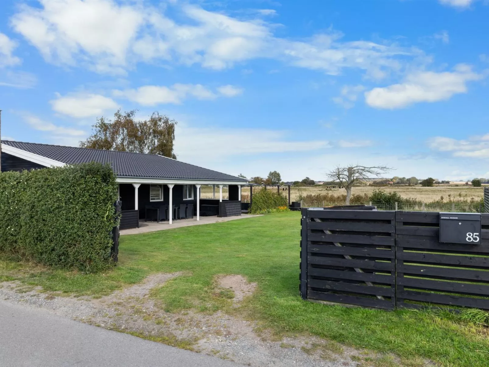 "Rolfkarl" - 250m from the sea