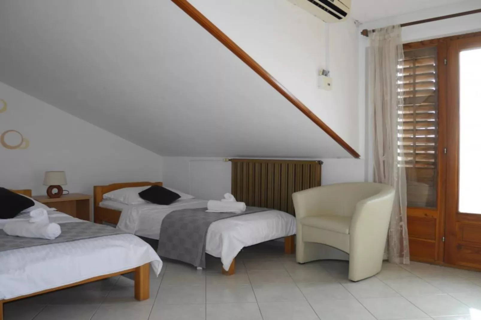 Dugi Rat Seaside Apartments - Studio Apartment 5