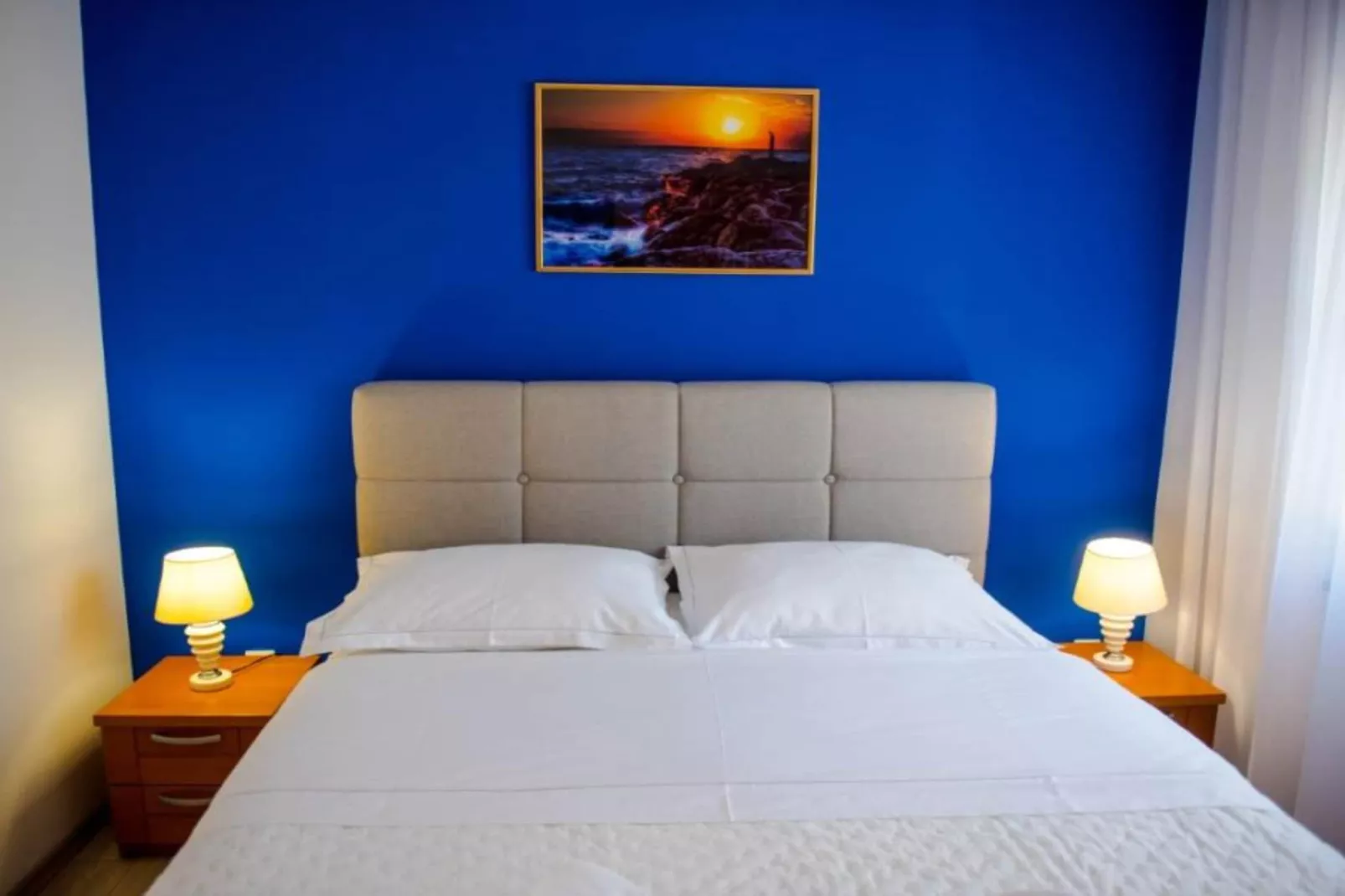 One Bedroom Apartment with sea wiev  4