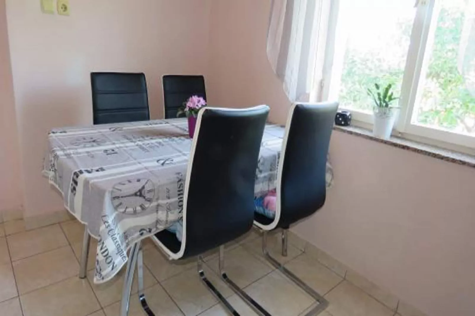 Serene Barbat Escape with Just Minutes from the Beach - One Bedroom Apartment with Balcony 1