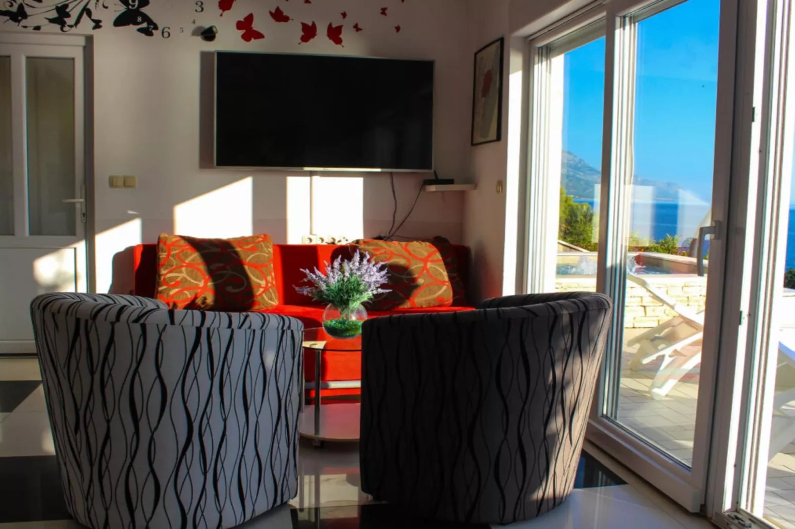 Seafront Apartment Sea Relax with Private Pool - Two Bedroom Apartment with Sea View  and Private Pool