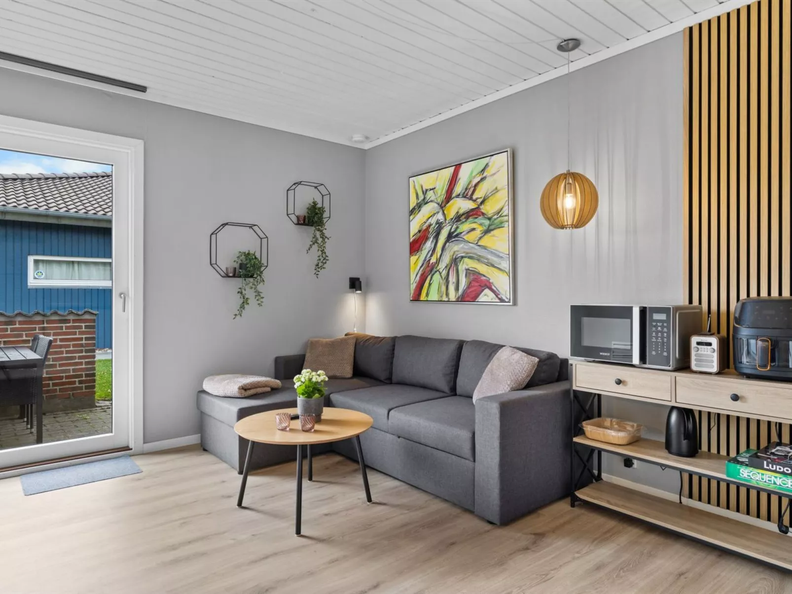 "Asfrid" - 80m from the sea