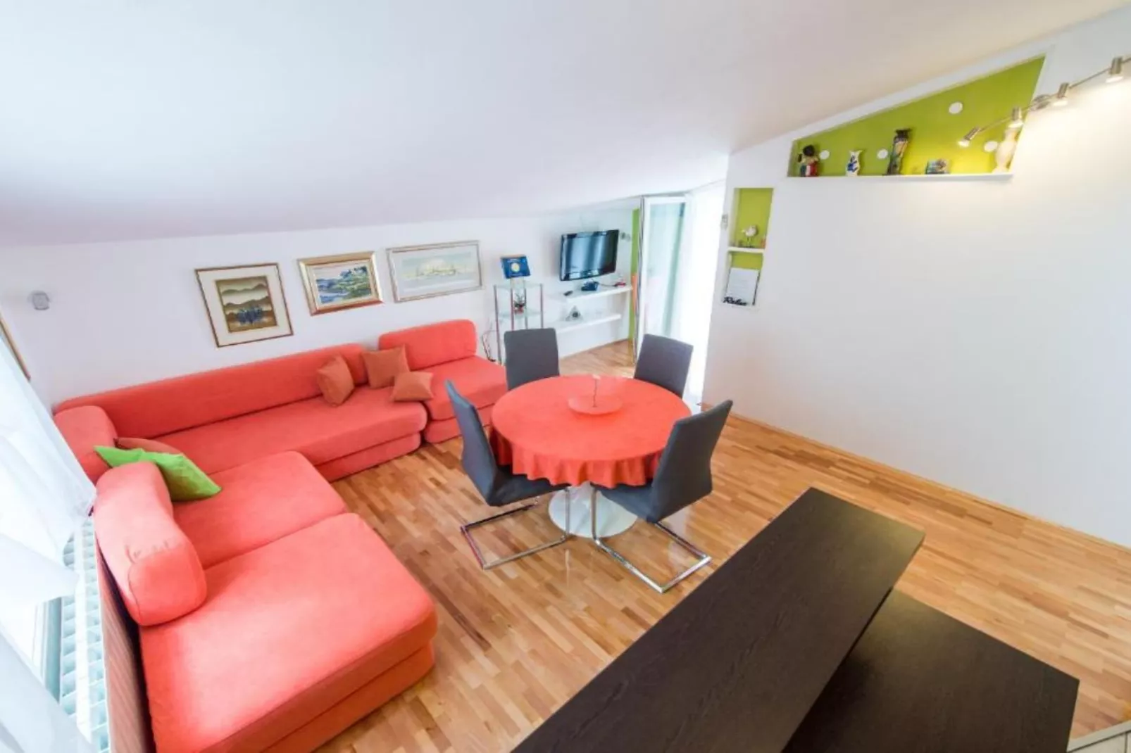 Two-Bedroom Apartment With Lake View