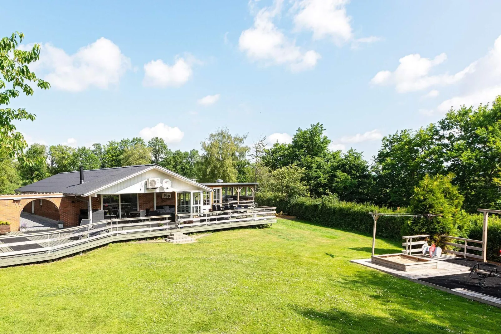17 persoons vakantie huis in Roslev-By Traum-Buitenlucht