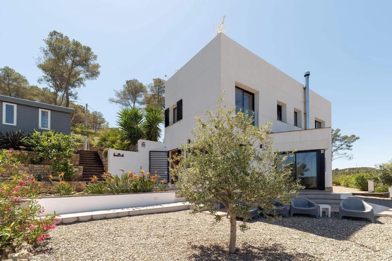 House Olivella-Buitenkant zomer