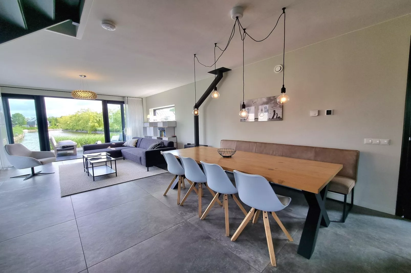 Watervilla Njoggen-Woonkamer