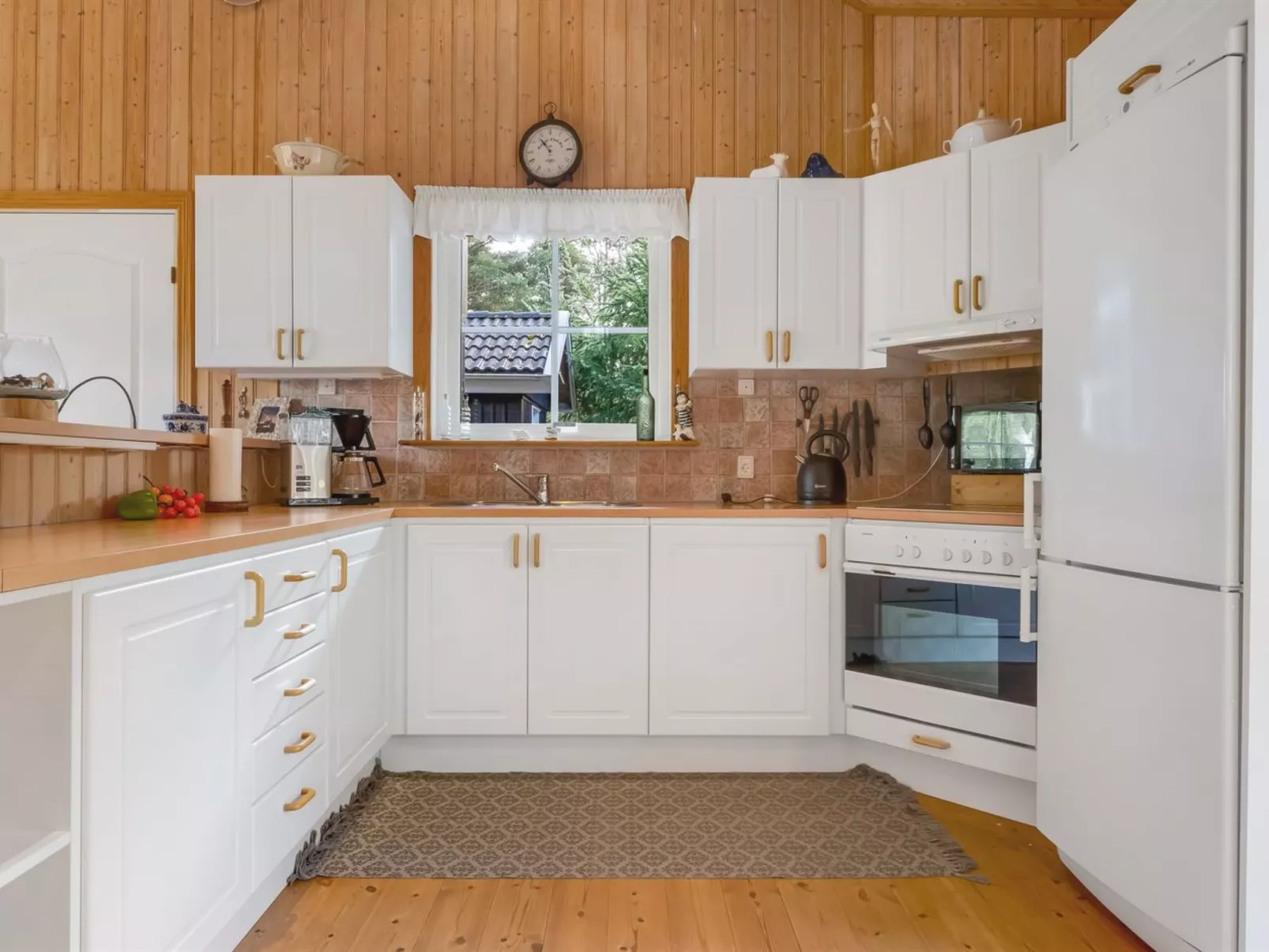 "Bernadine" - 350m from the sea