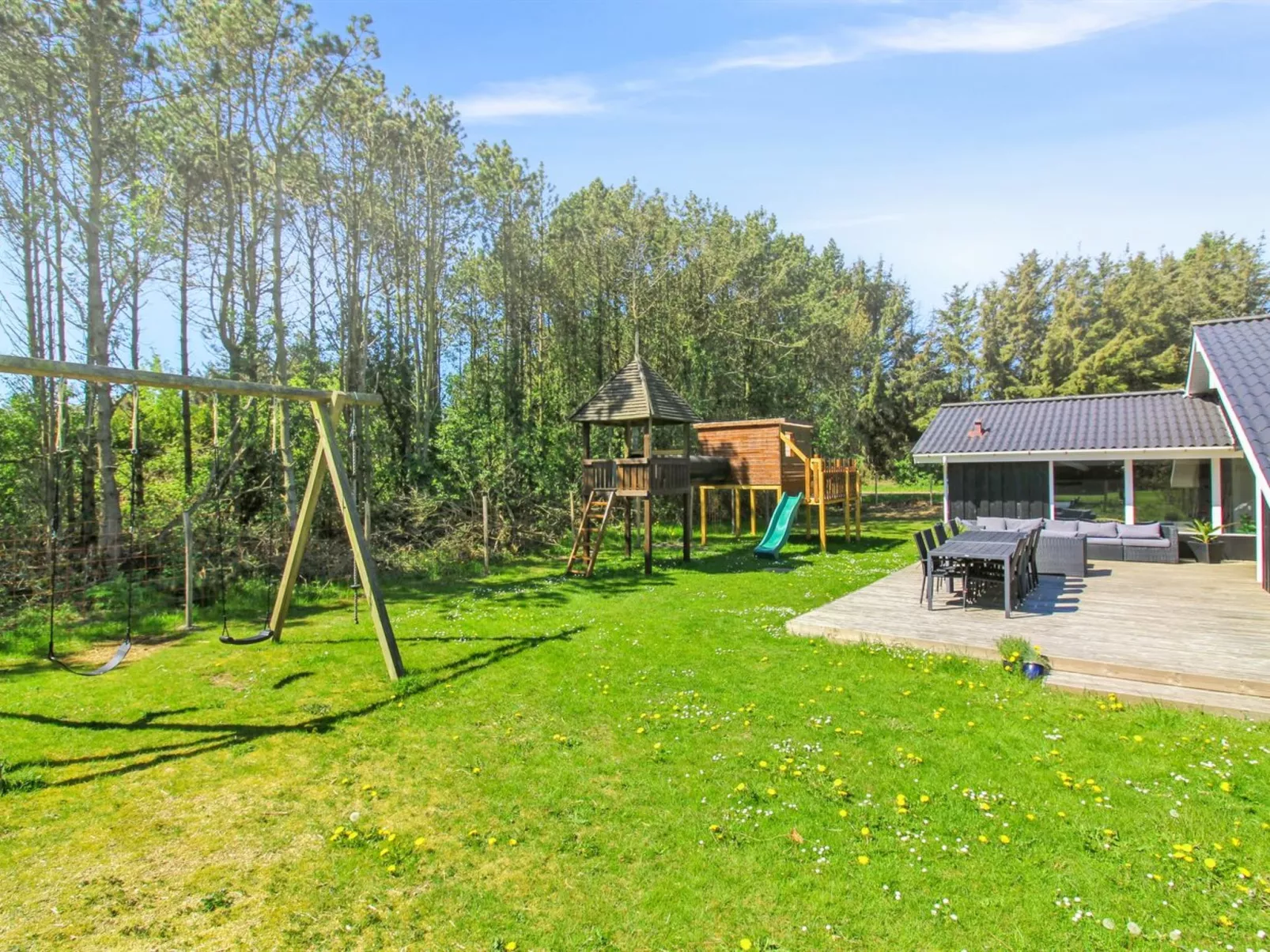 "Yessica" - 300m from the sea