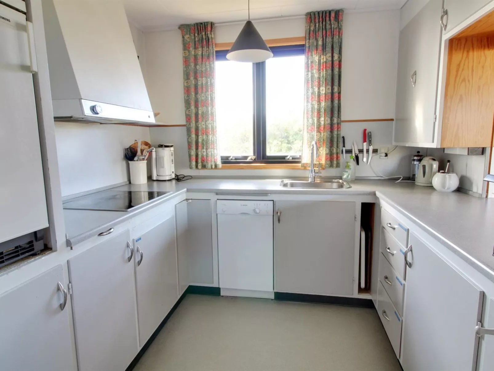 "Lykke" - 800m from the sea