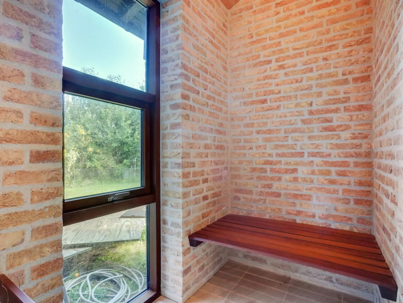 "Andri" - 600m to the fjord