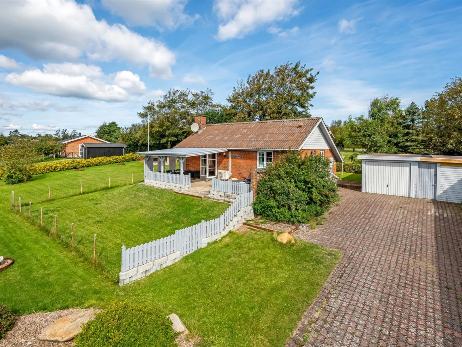 "Tuki" - 700m to the fjord