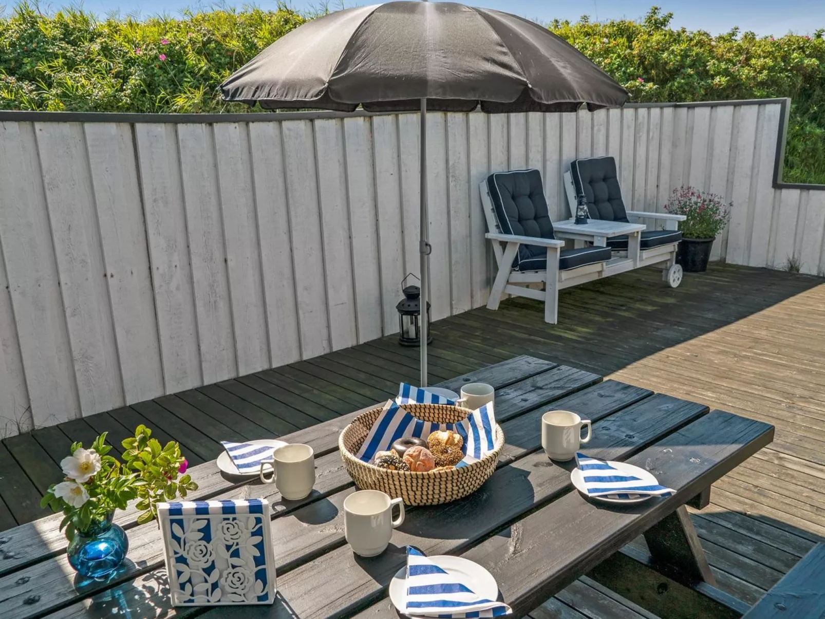 "Rutha" - 45m from the sea