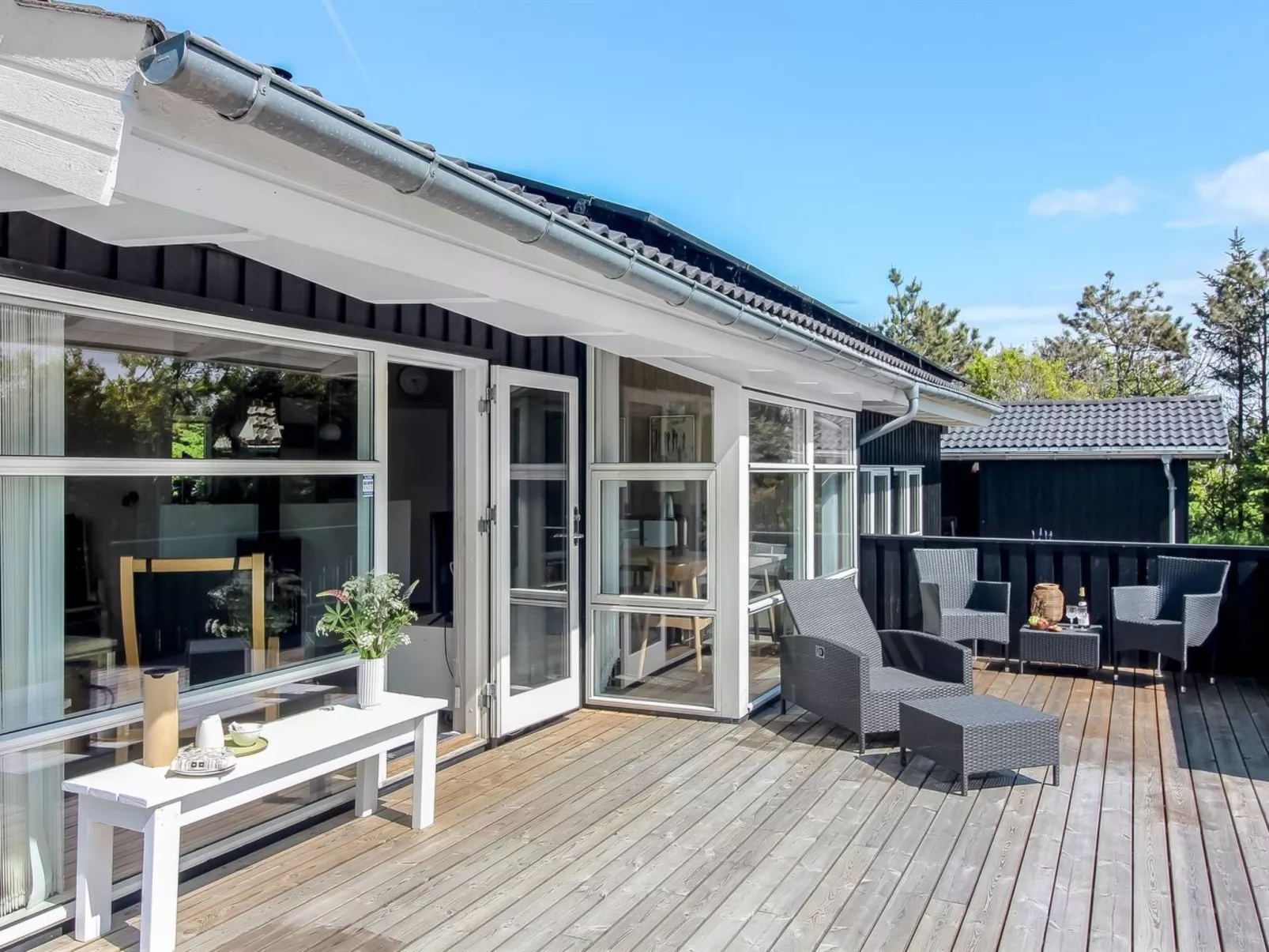 "Elvan" - 450m from the sea