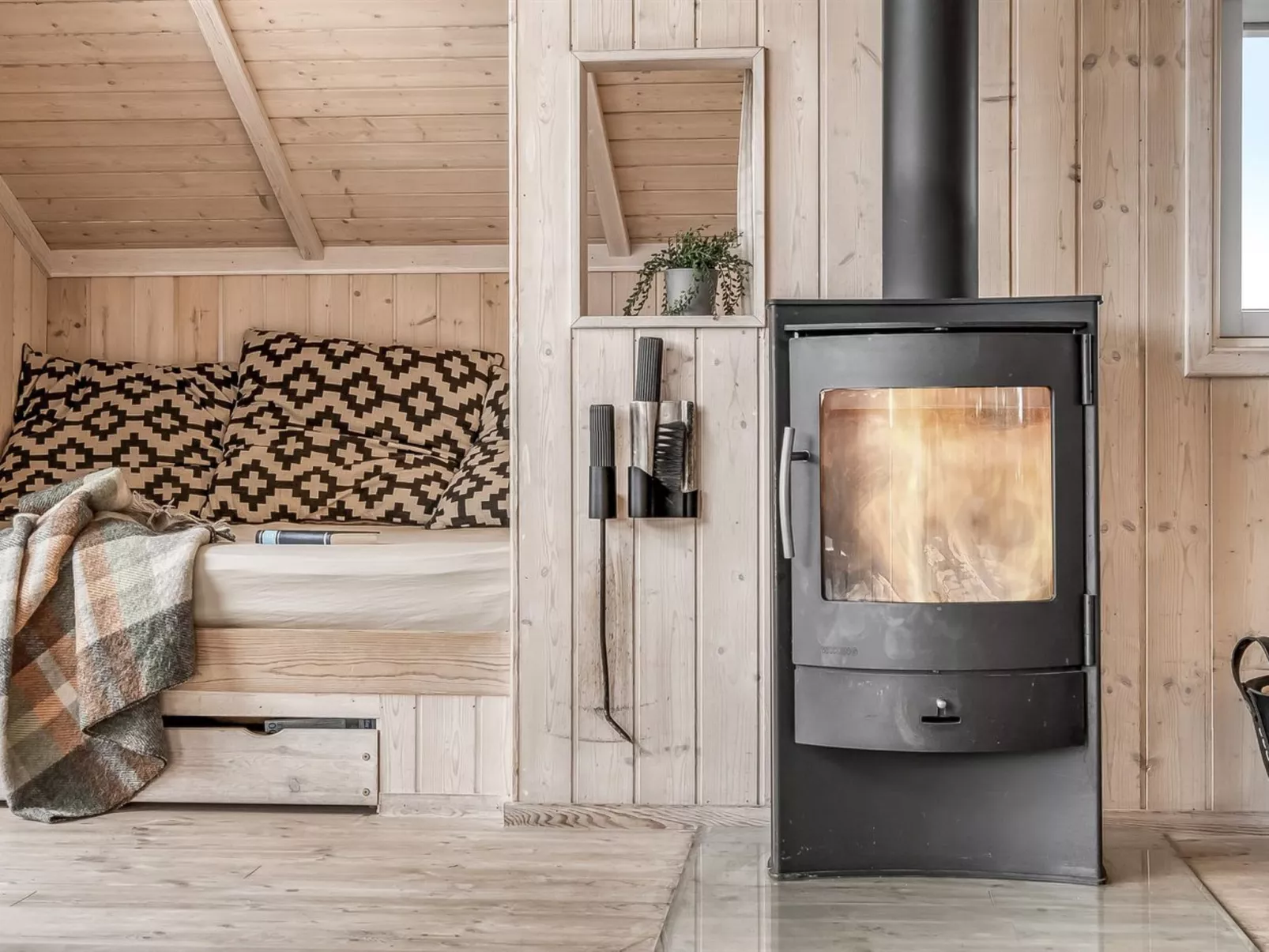 "Kiran" - 200m from the sea