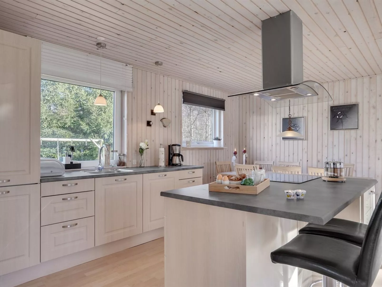 "Mikko" - 2.2km from the sea