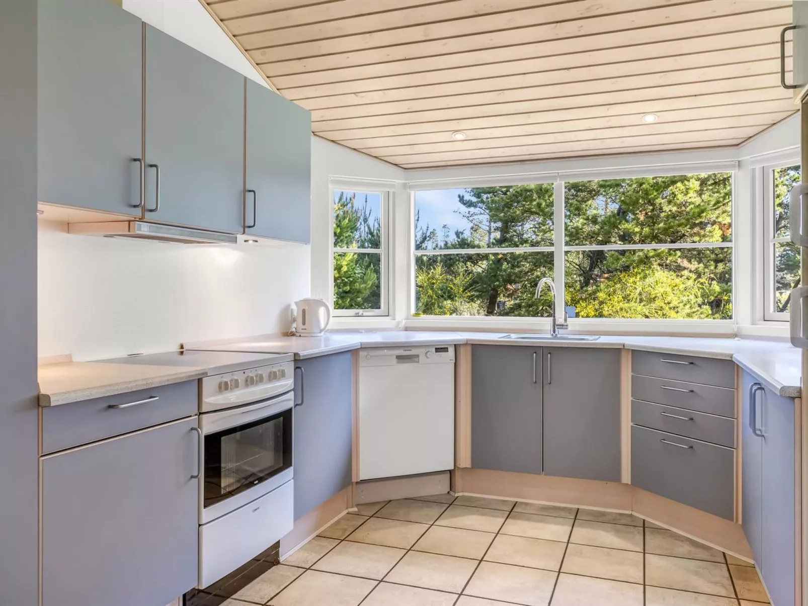 "Guthmund" - 1km from the sea