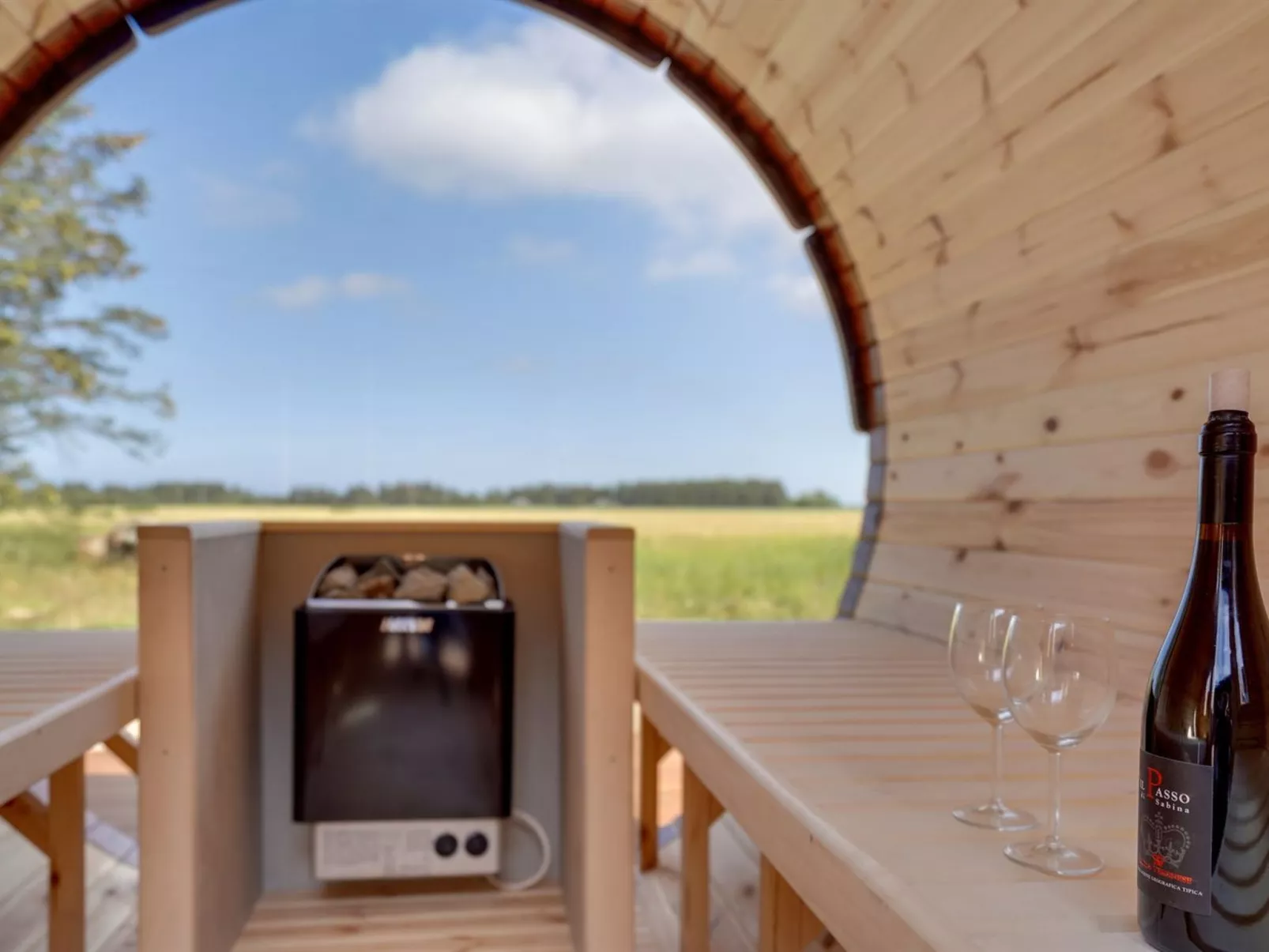 "Moreen" - 1.5km from the sea