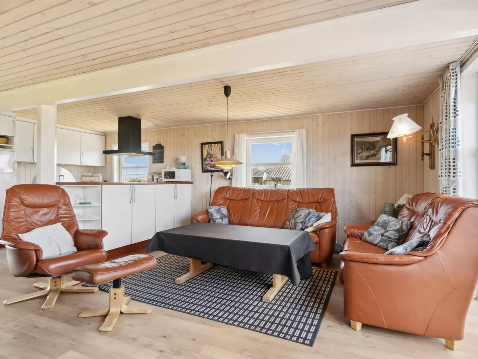 "Andor" - 500m from the sea