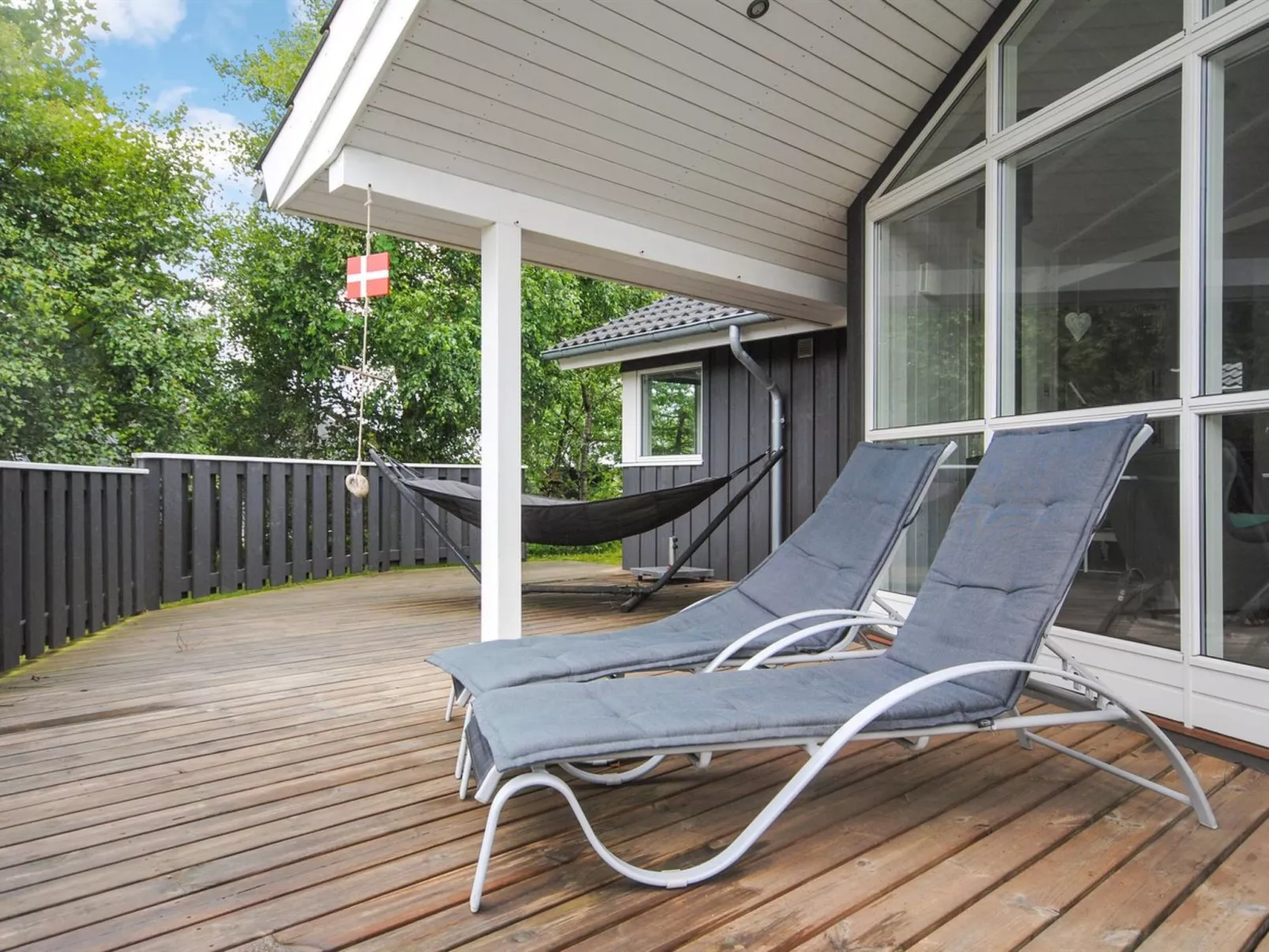 "Evelina" - 150m to the fjord