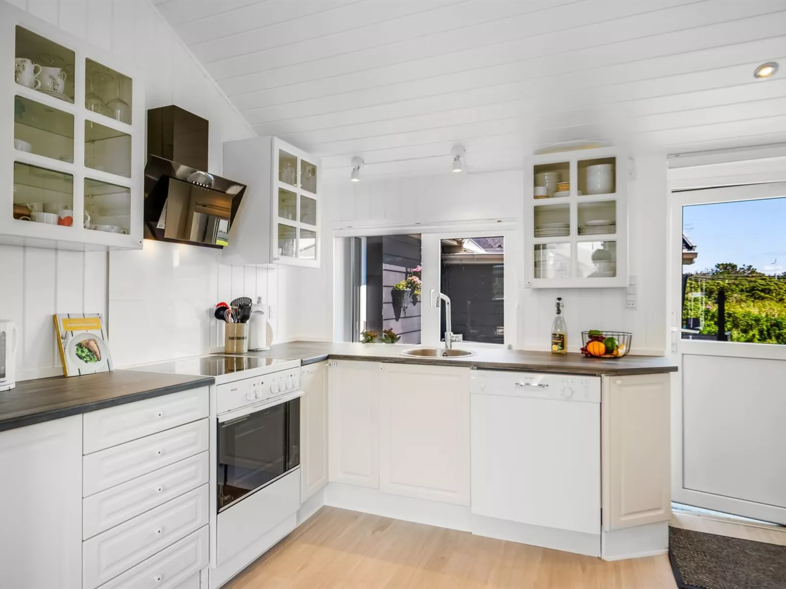 "Telse" - 375m from the sea