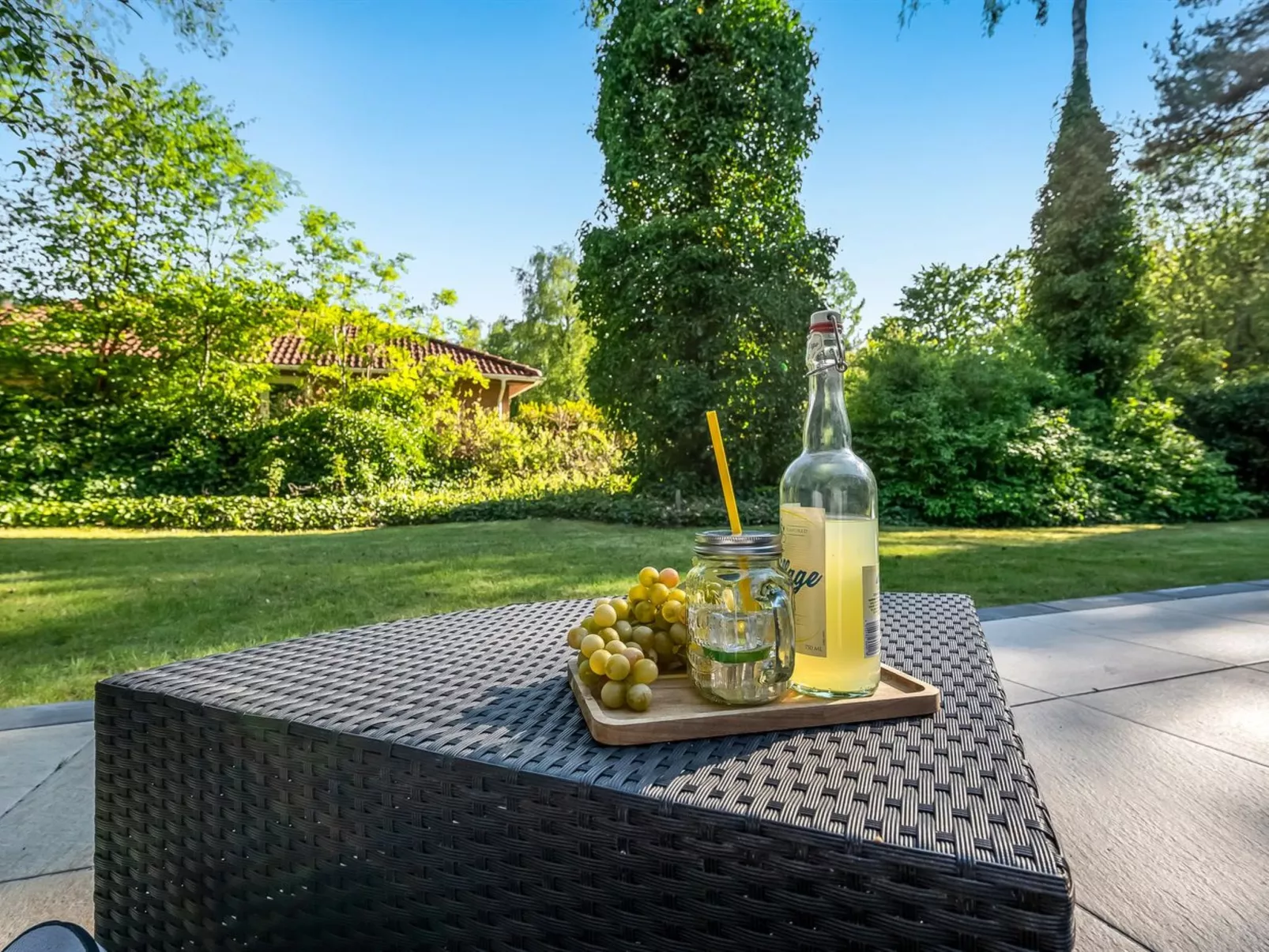 "Gustine" - 300m from the sea