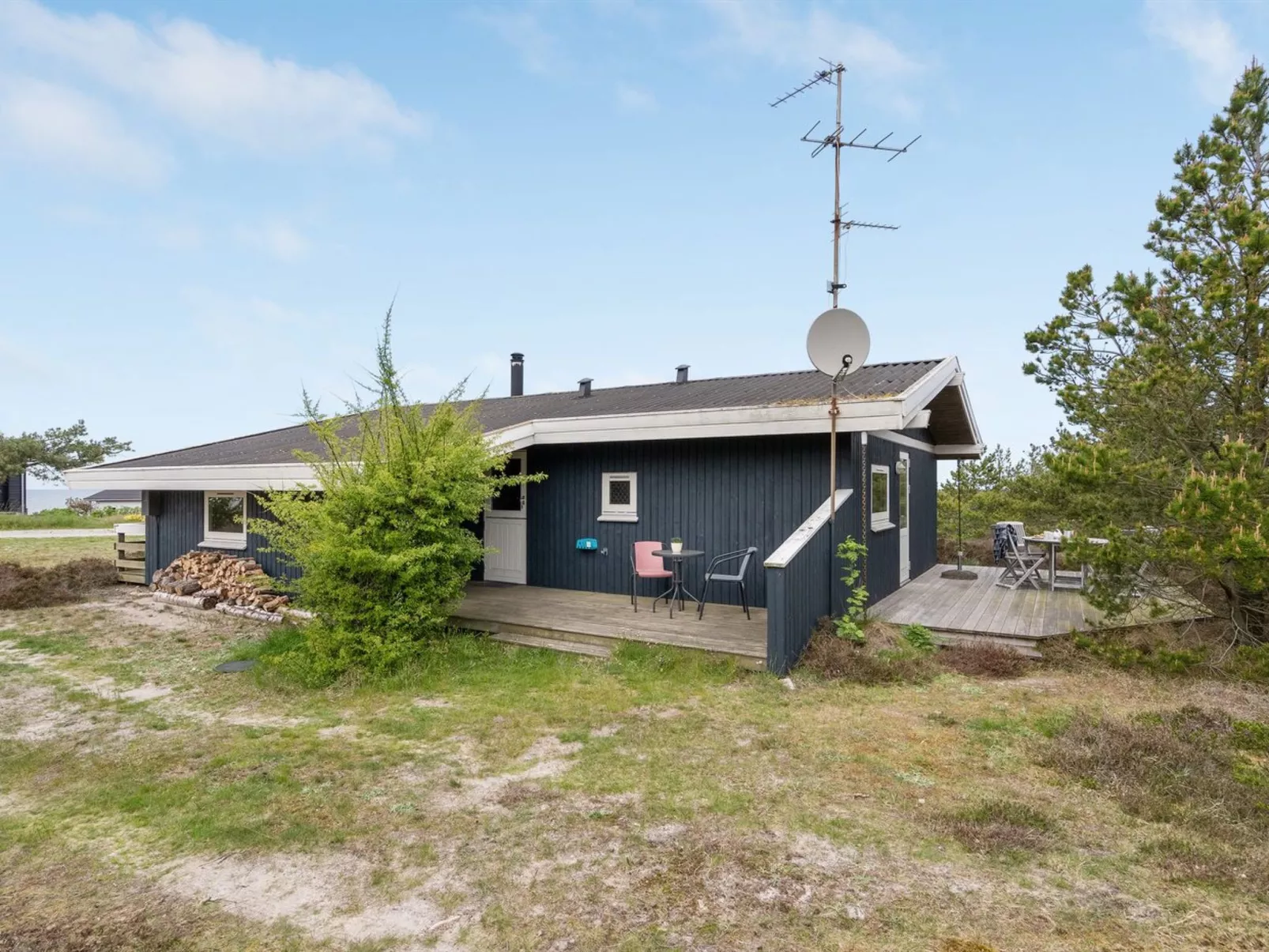 "Arun" - 150m from the sea