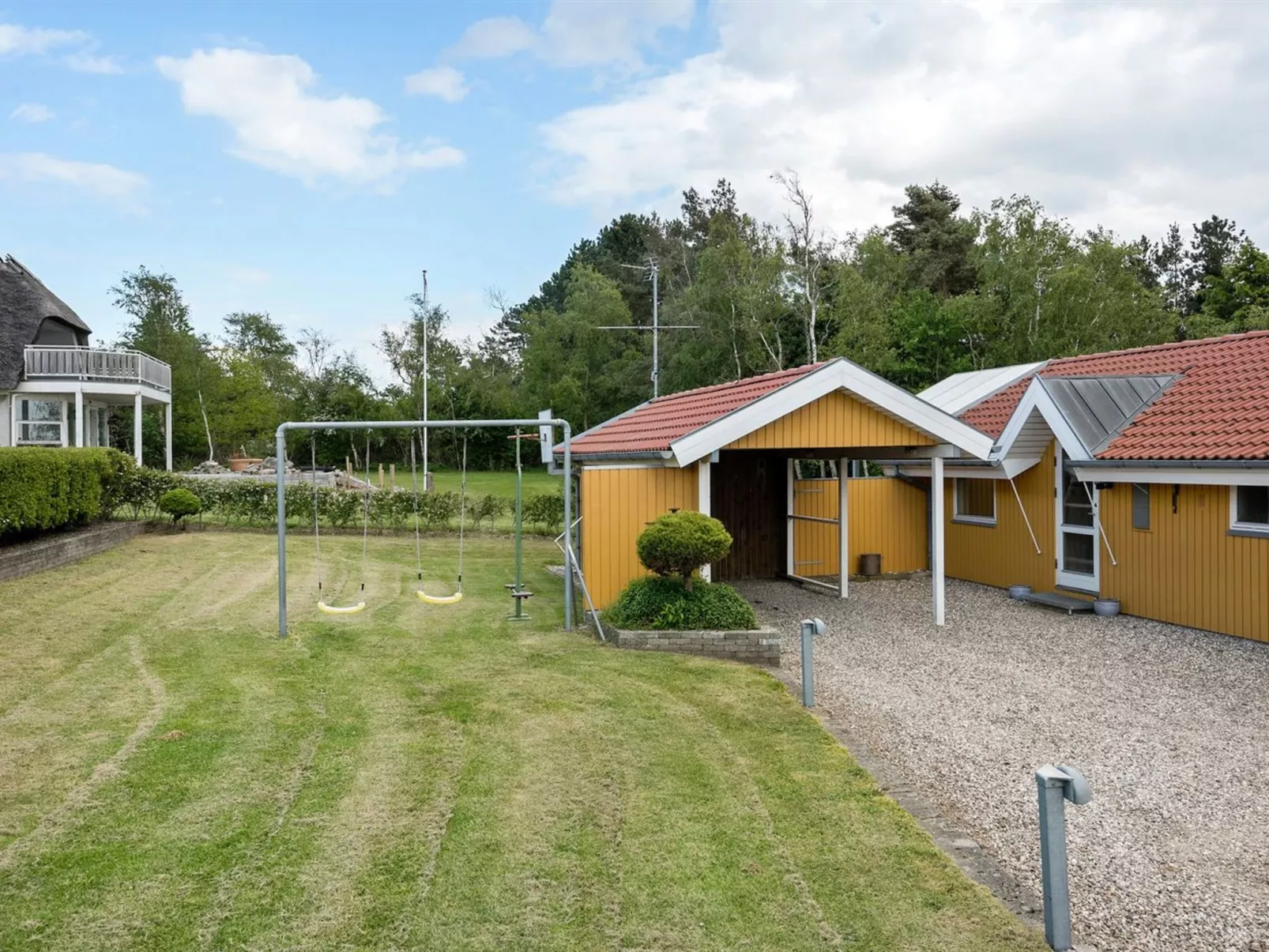 "Hjalmar" - 400m from the sea