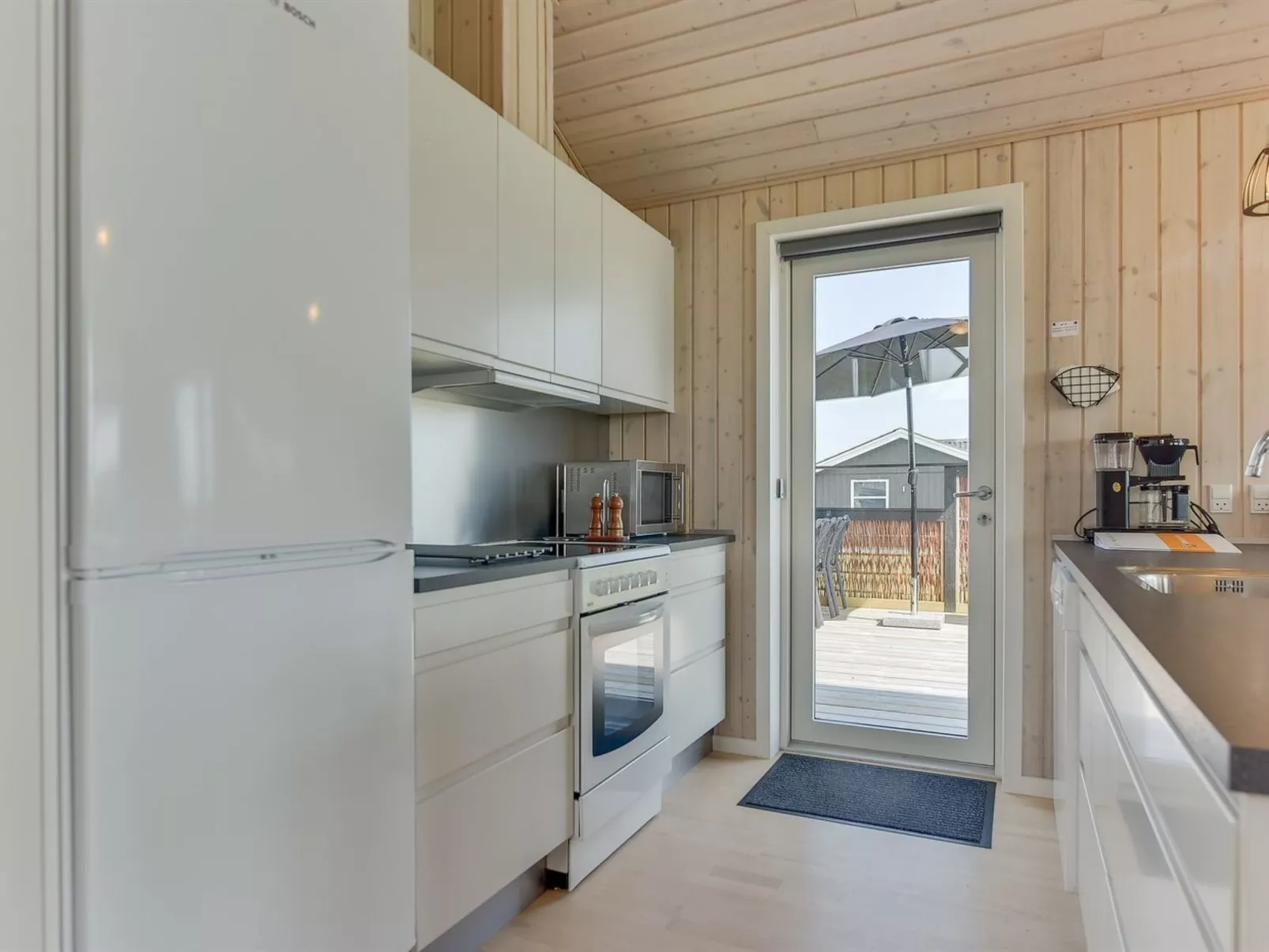 "Iorund" - 550m from the sea