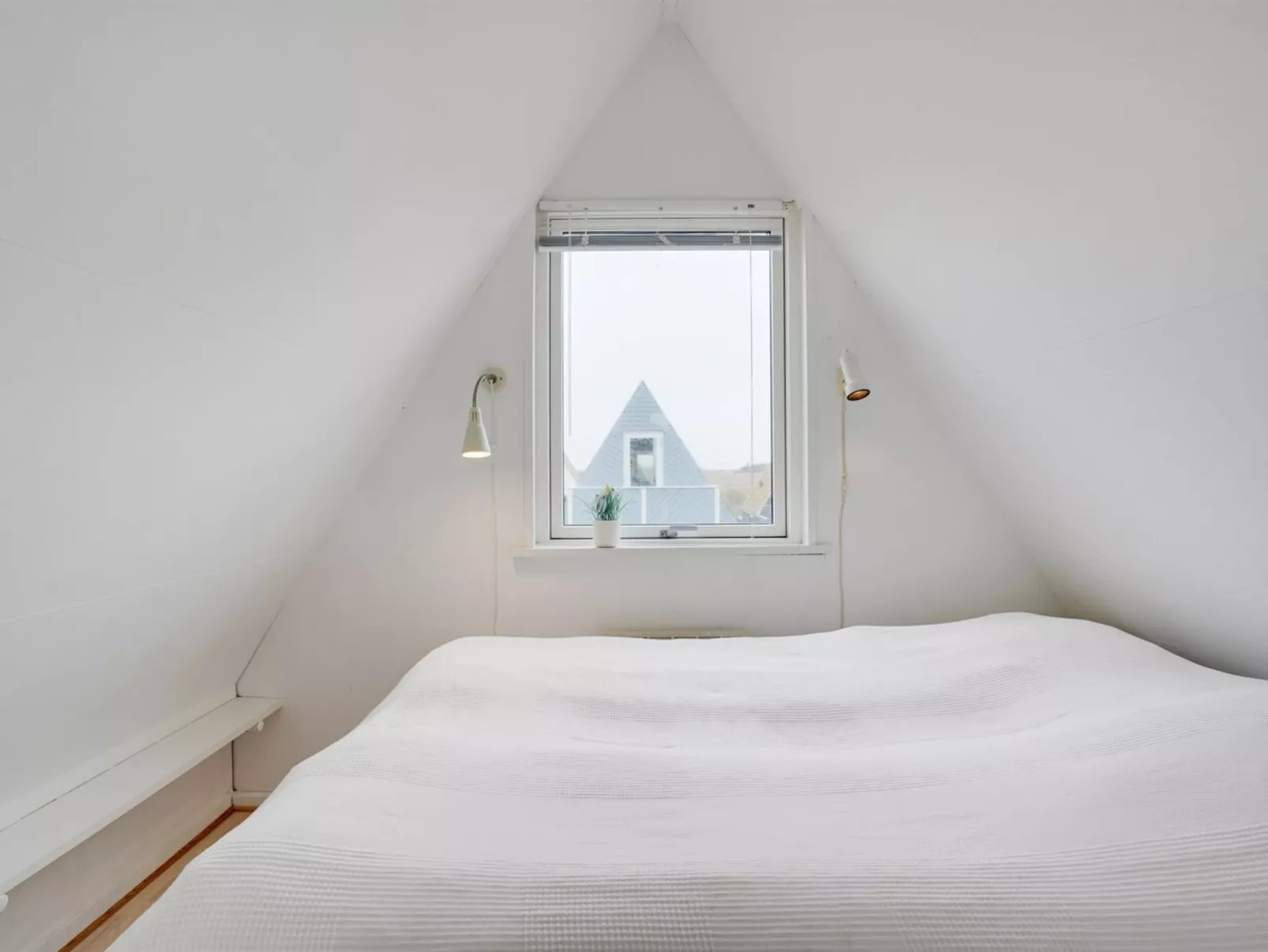 "Mijat" - 100m from the sea