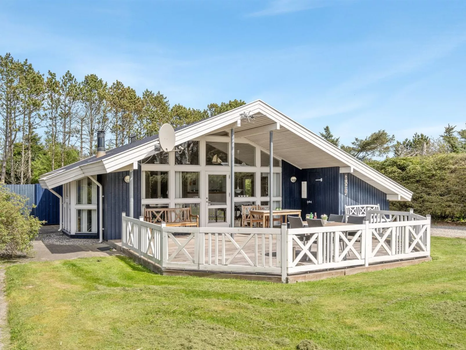 "Sonke" - 500m from the sea