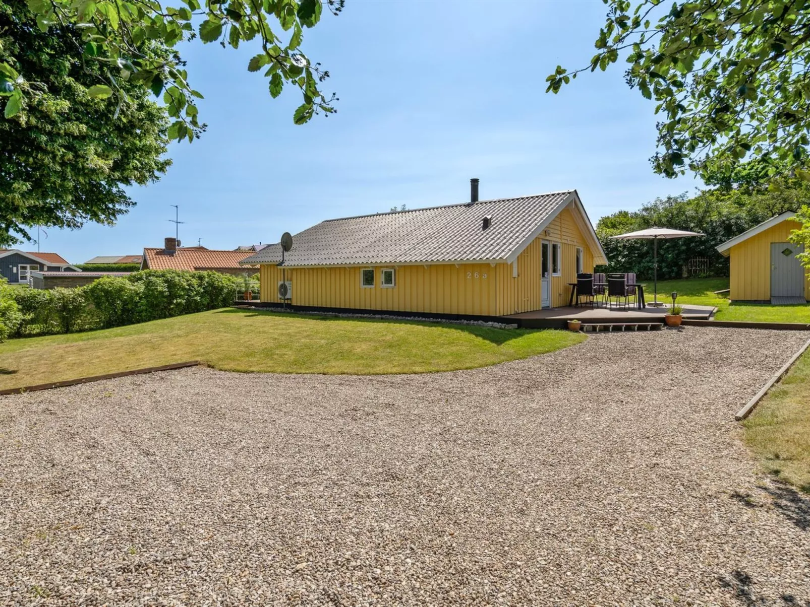 "Hwiting" - 200m from the sea