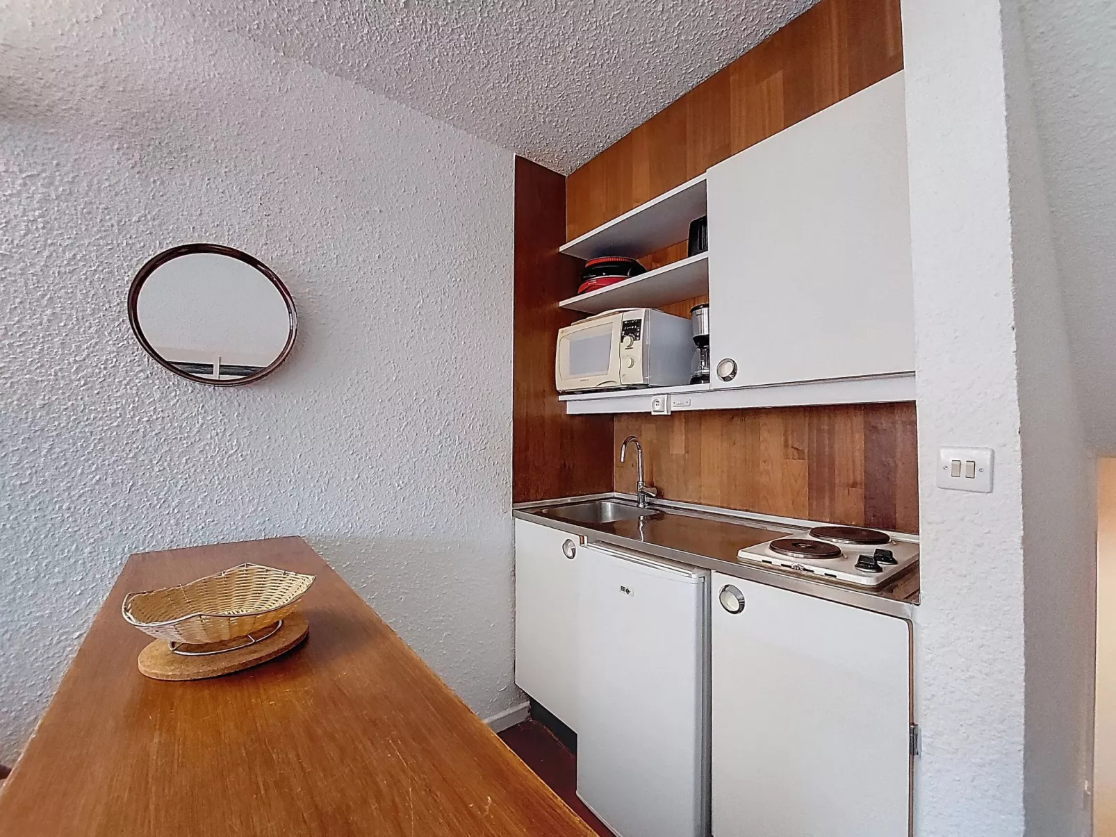 Brelin Evons R05-Binnen