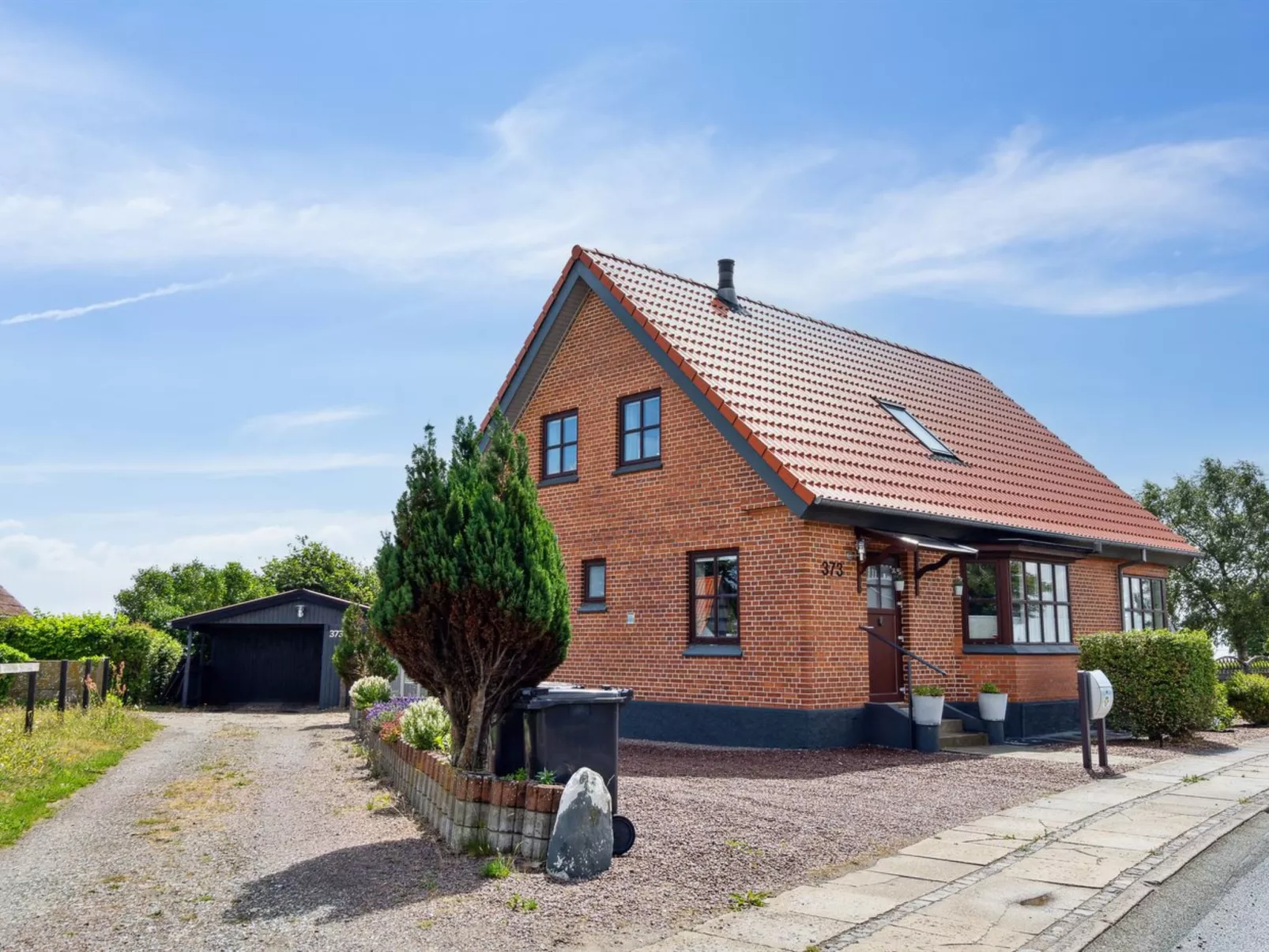 "Amely" - 500m from the sea-Buiten