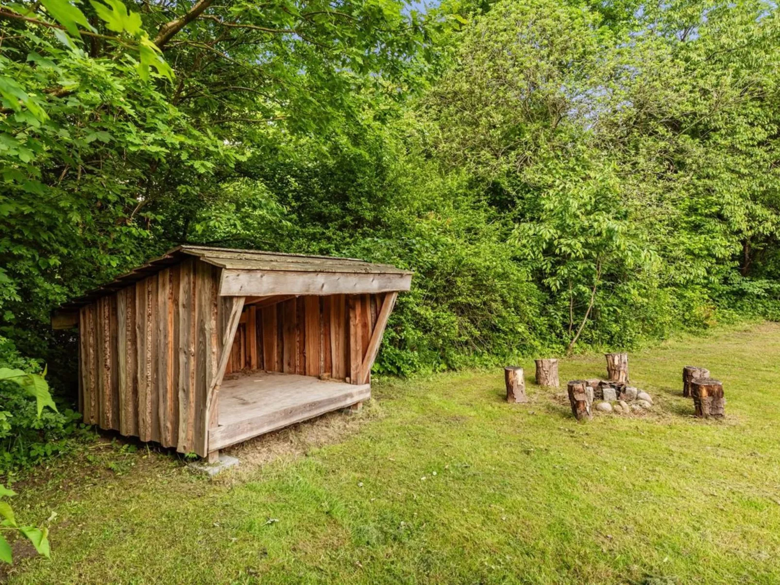 "Kiro" - 3km from the sea