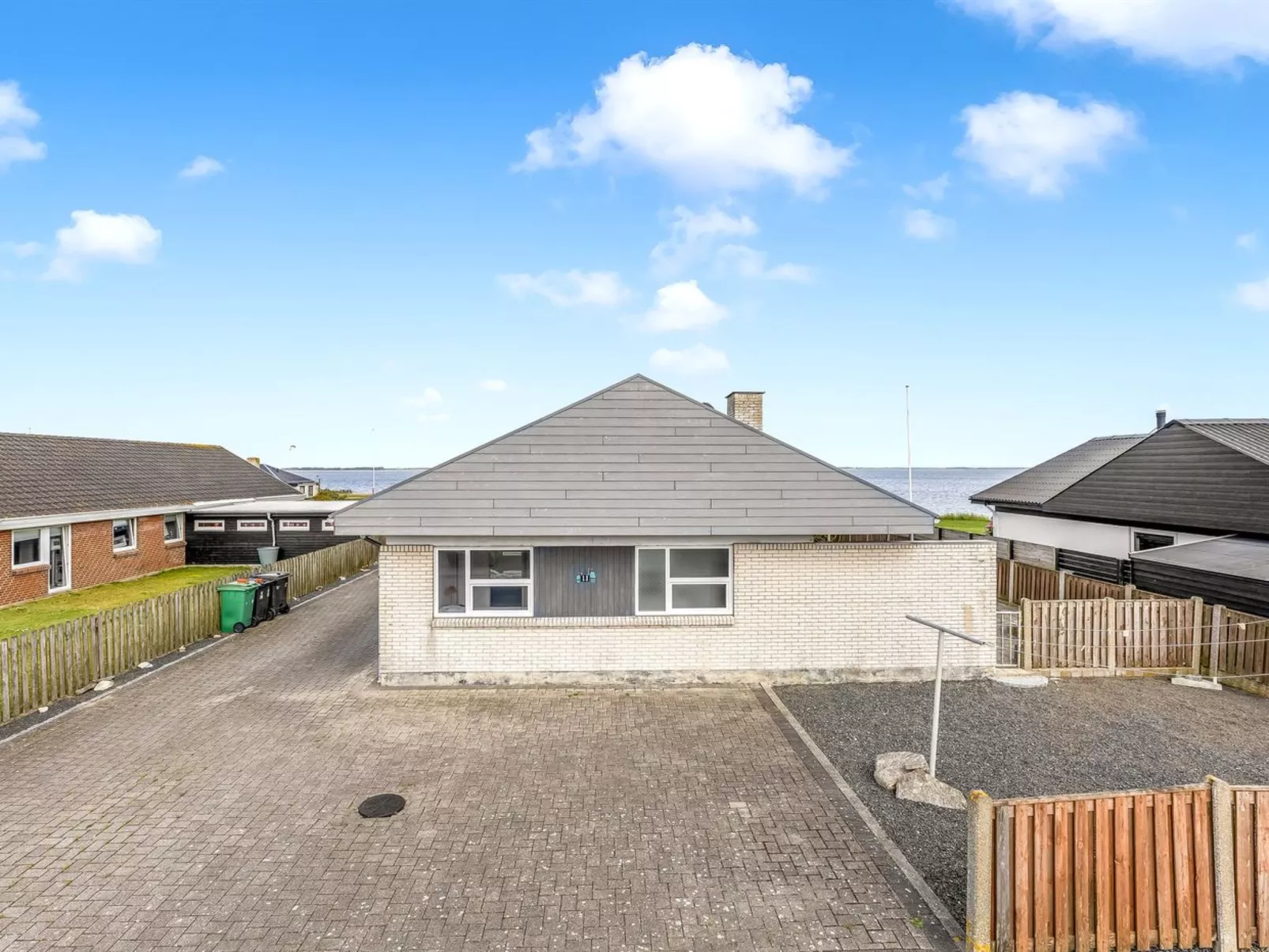 "Bibbi" - 20m to the fjord