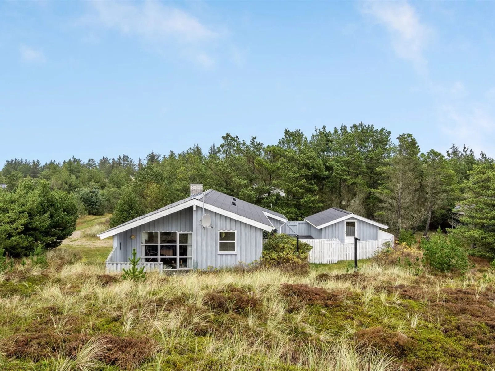 "Tino" - 900m from the sea