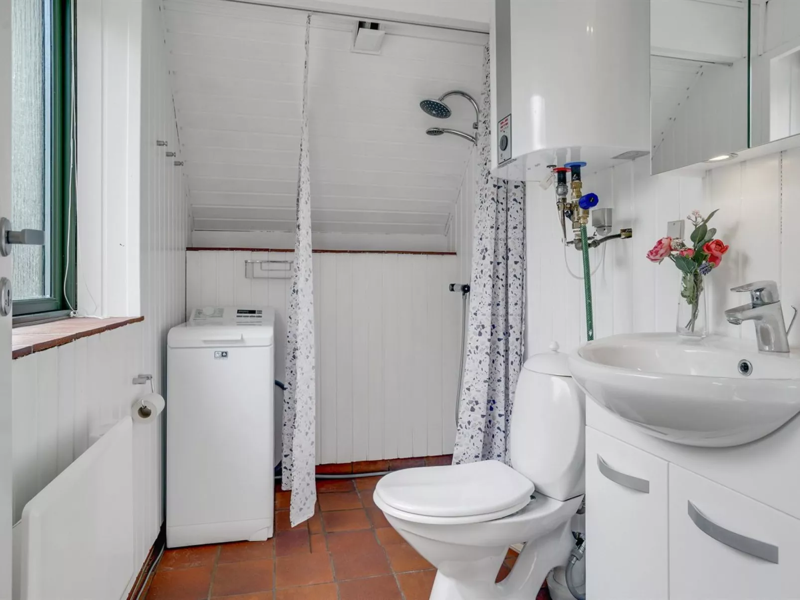 "Valo" - 400m to the fjord