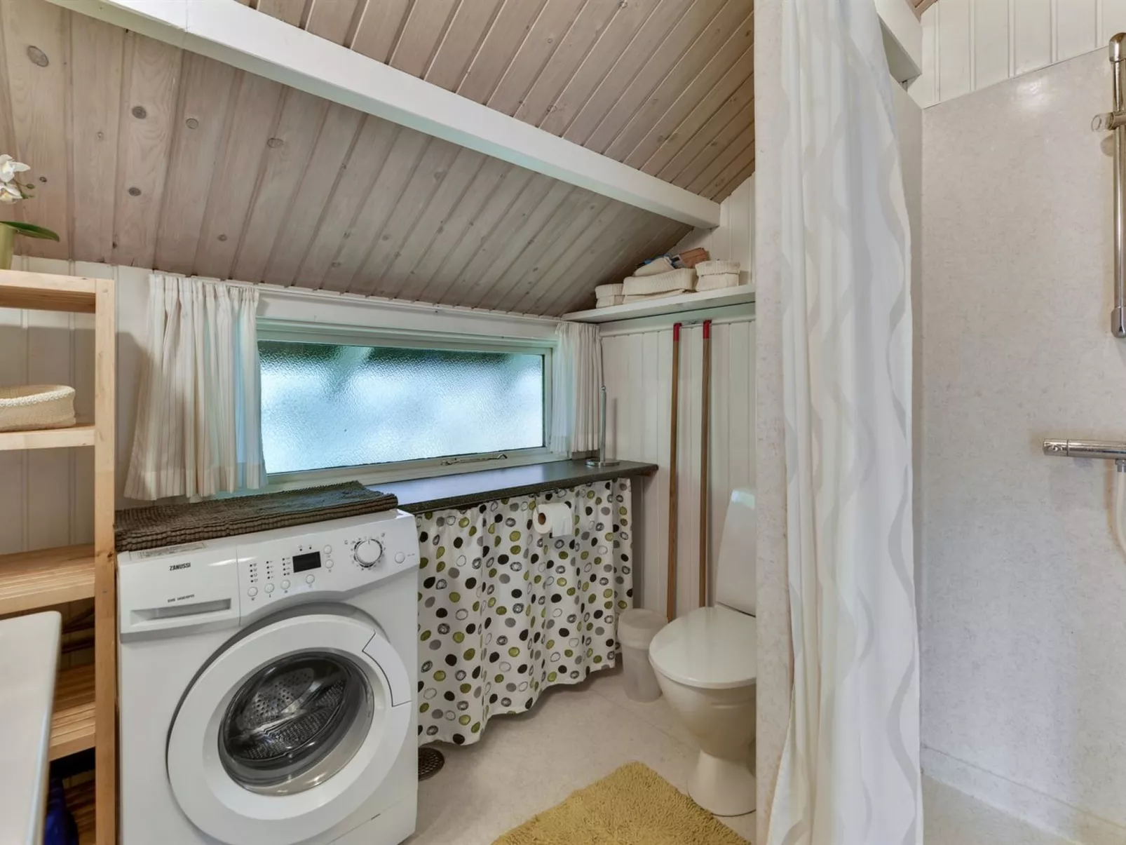 "Kylli" - 600m from the sea