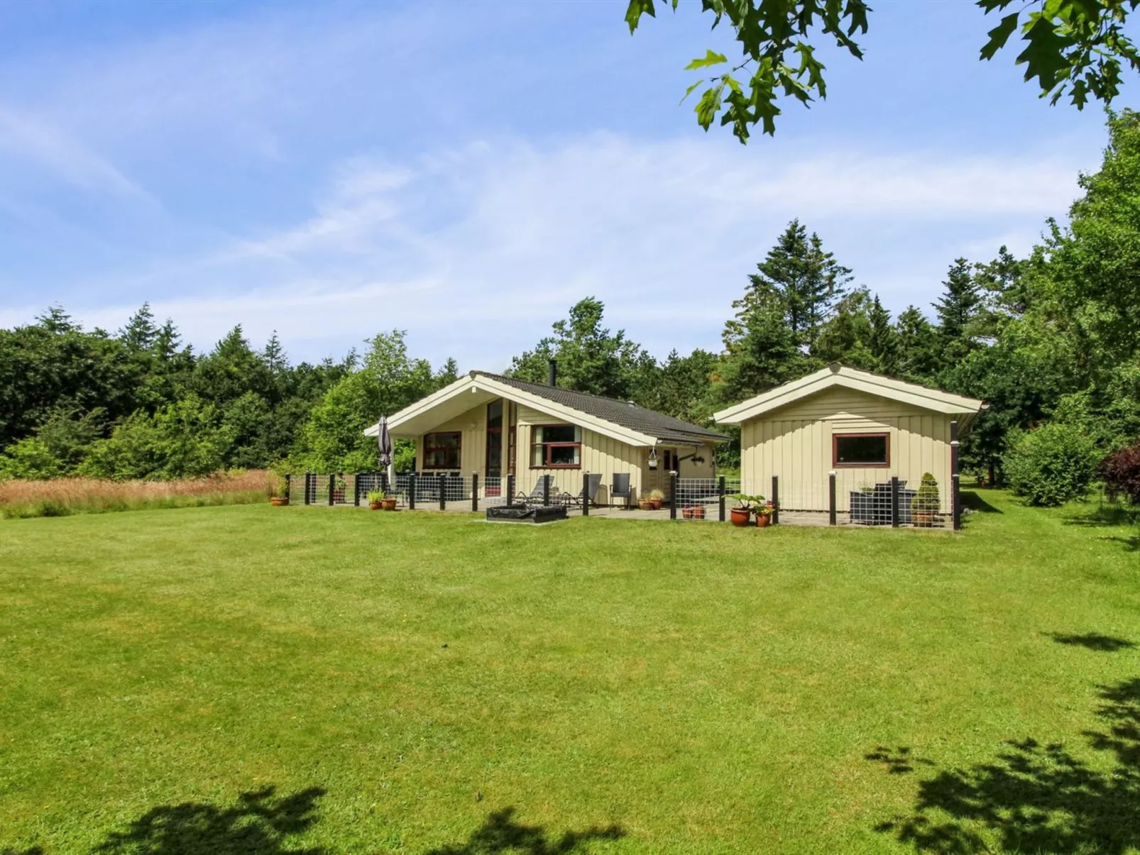 "Arvi" - 30km from the sea