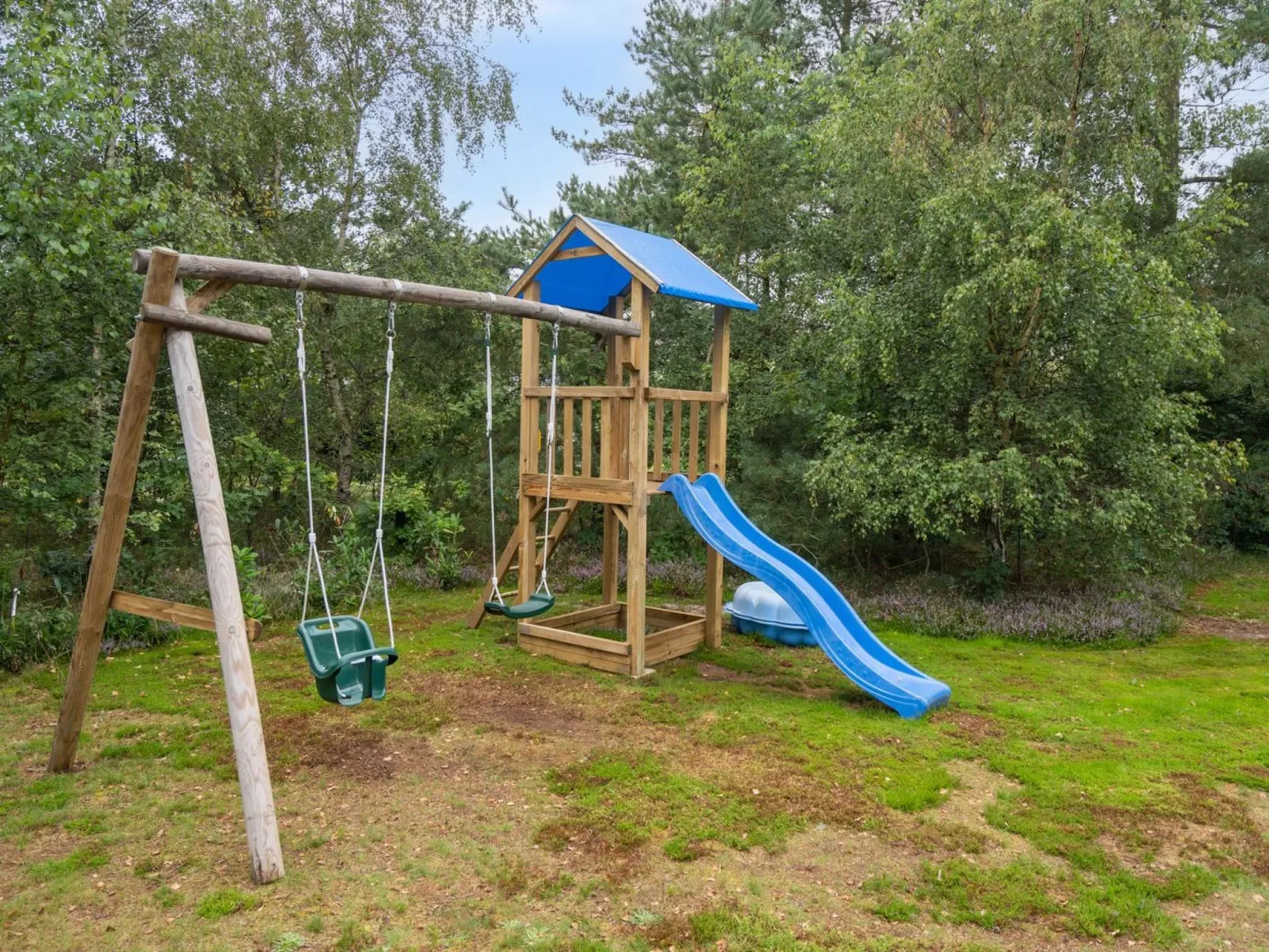 "Ove" - 500m from the sea