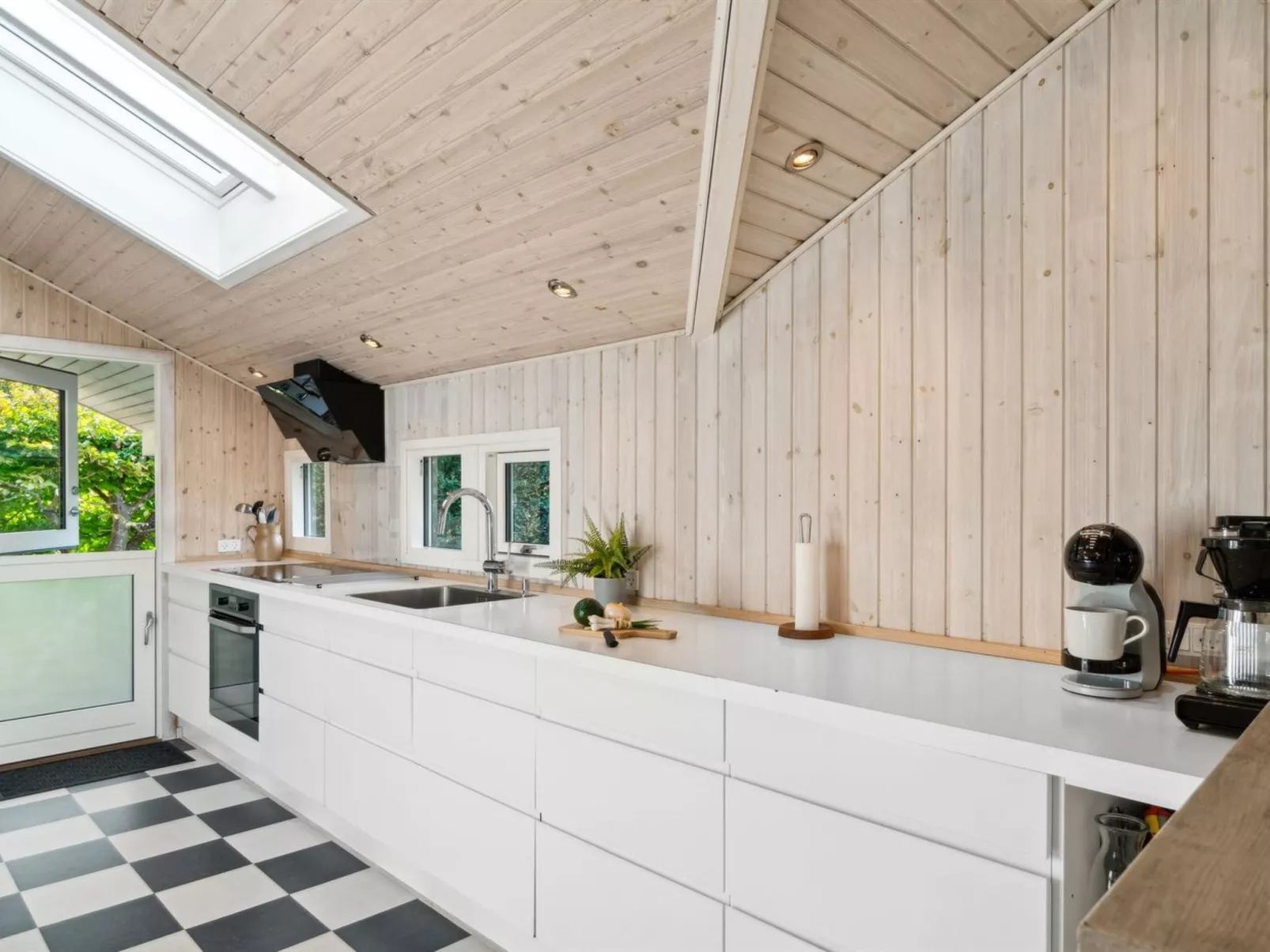 "Batsha" - 350m from the sea