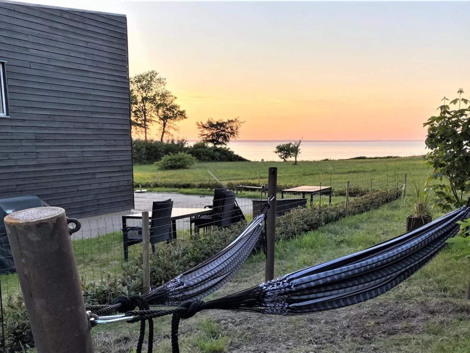 "Anny" - 100m from the sea