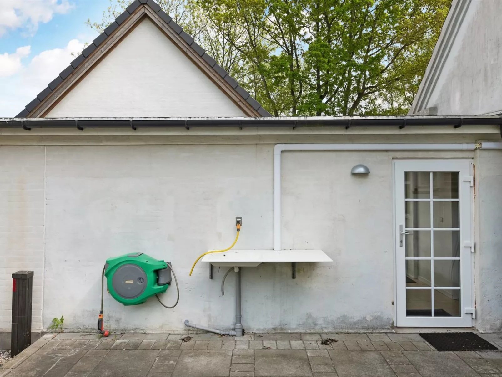 "Gunhilda" - 200m from the sea