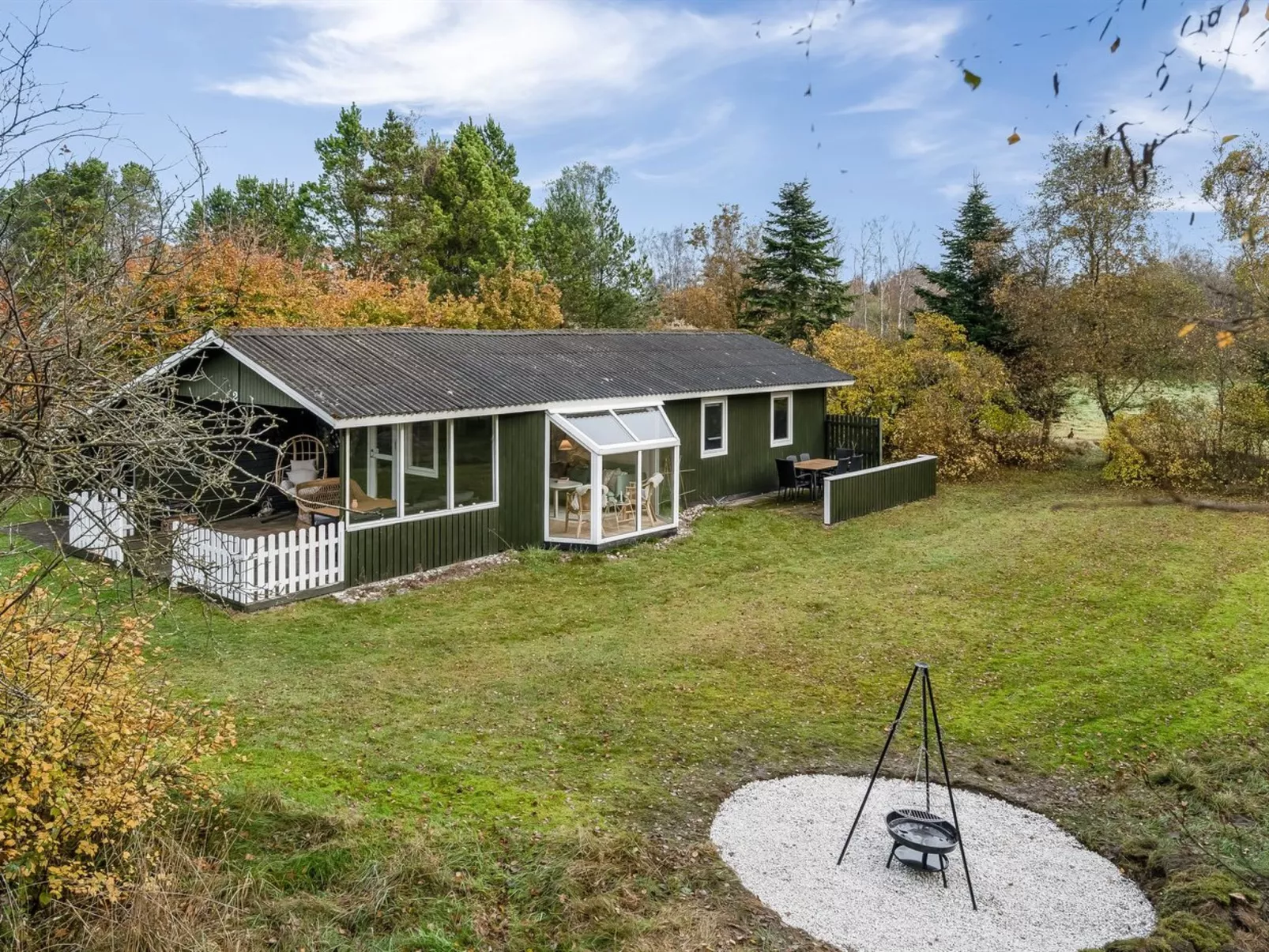 "Cordelia" - 400m from the sea