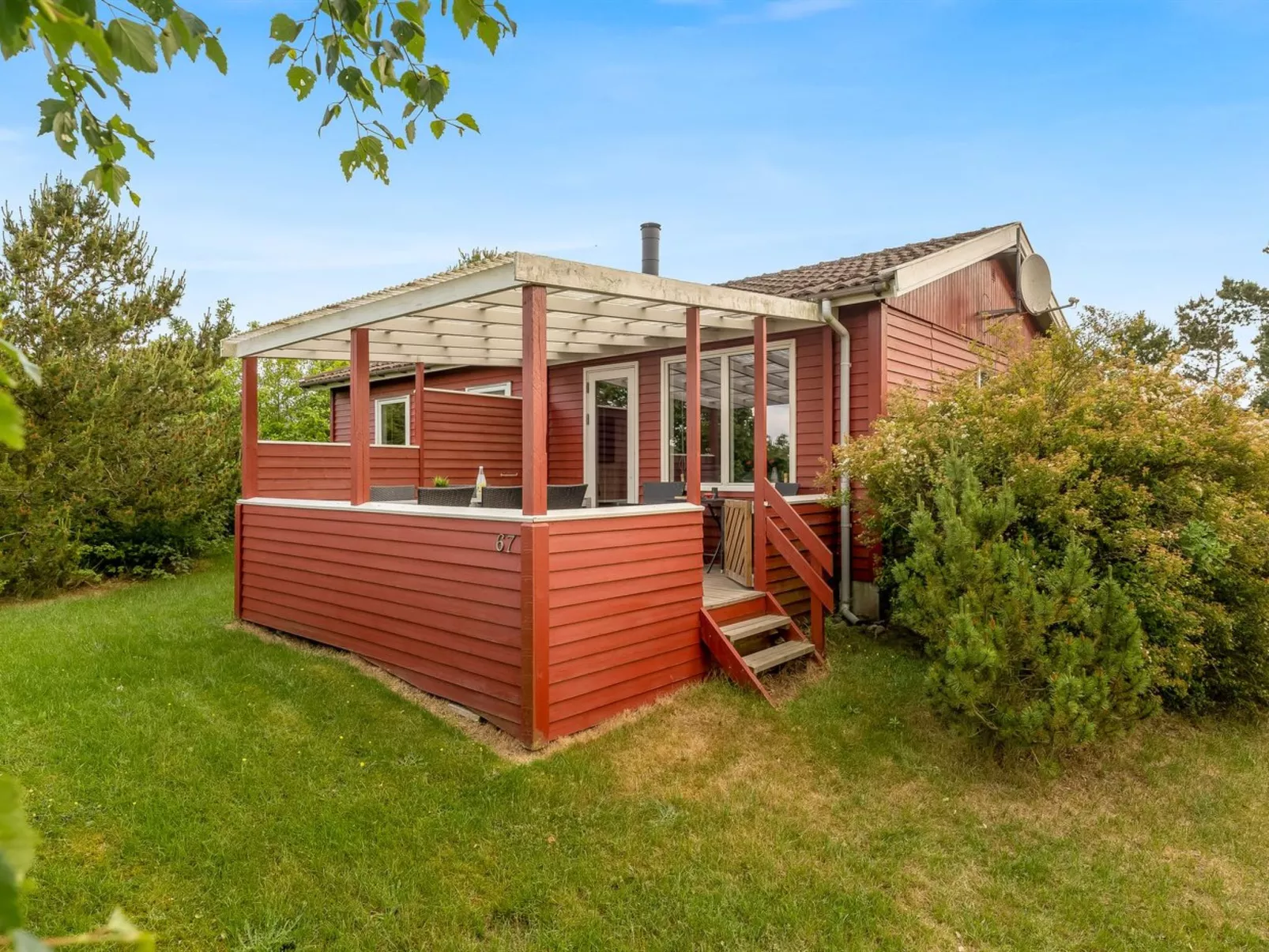 "Yanne" - 400m from the sea