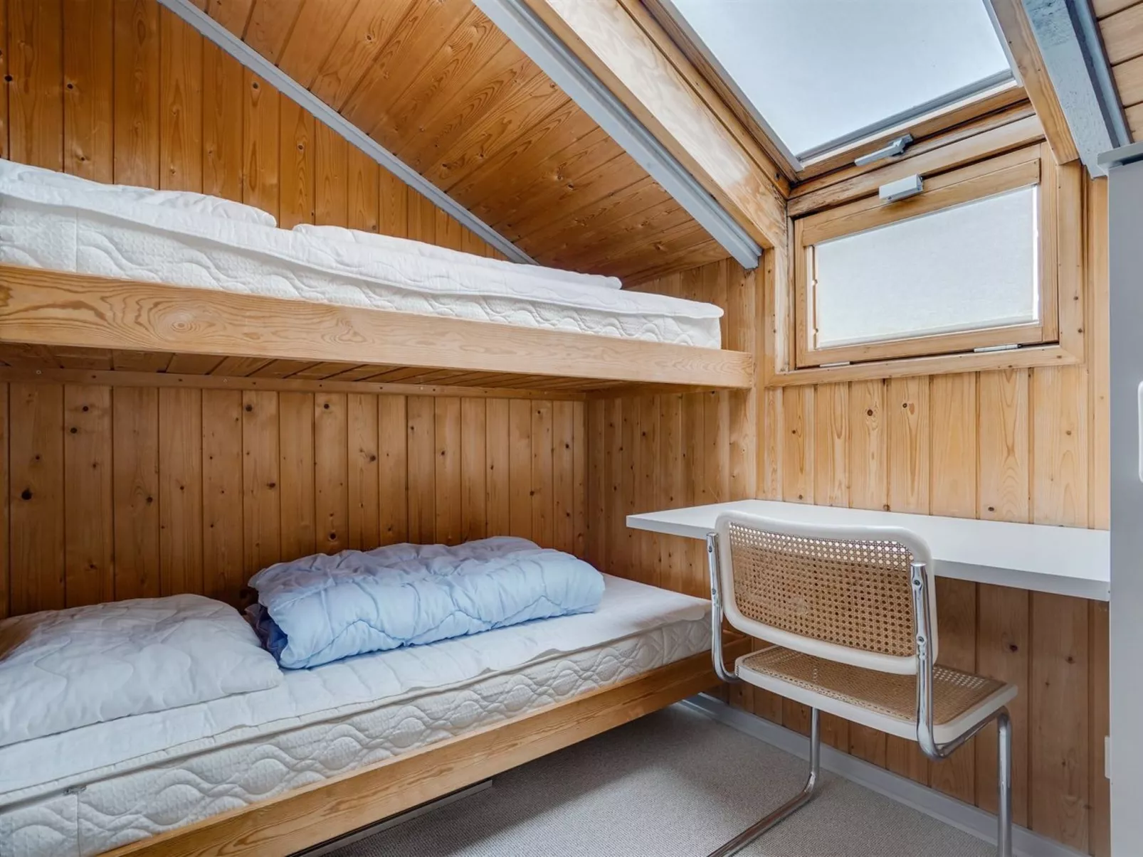 "Bryniulf" - 1.8km from the sea