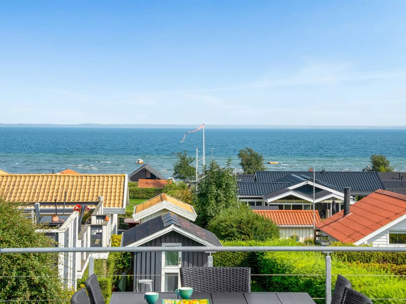 "Ebbeline" - 150m from the sea